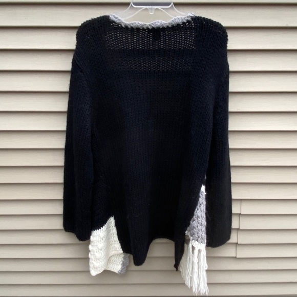 EUC Laetitia asymmetrical fringe patch cardigan - Picture 3 of 6